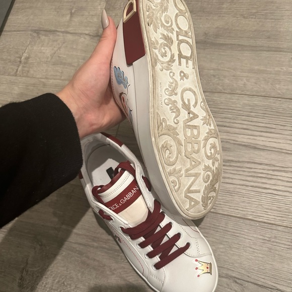 DG womens snickers - Picture 3 of 4